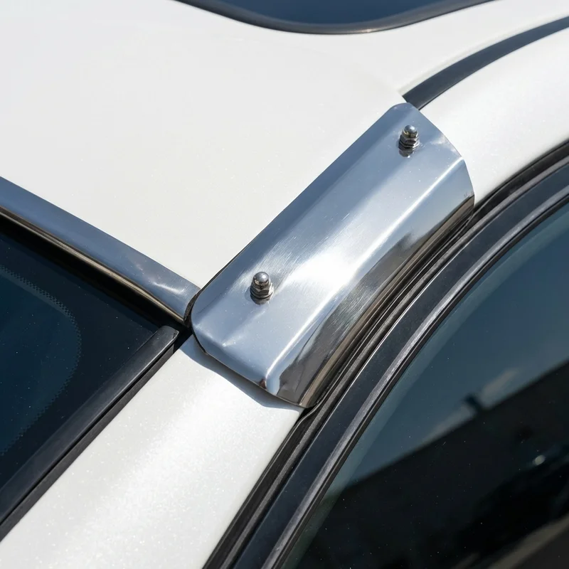 Peterbilt 382 Sunvisor Mounting Bracket Kit (2011 - 2017) - 1