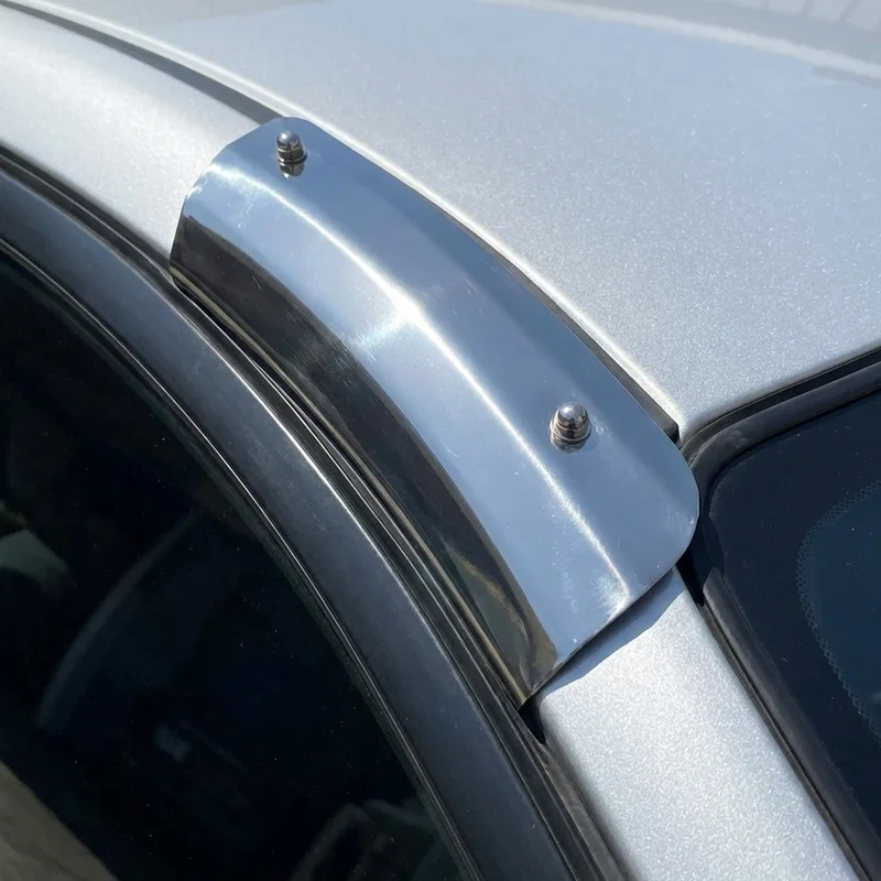 Peterbilt 387 Sunvisor Mounting Bracket Kit (2000 - 2011) - 1