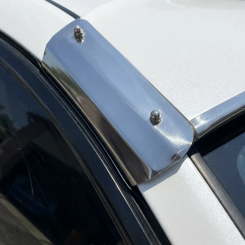 Peterbilt 520 Sunvisor Mounting Bracket Kit (2017 - 2021) - 1