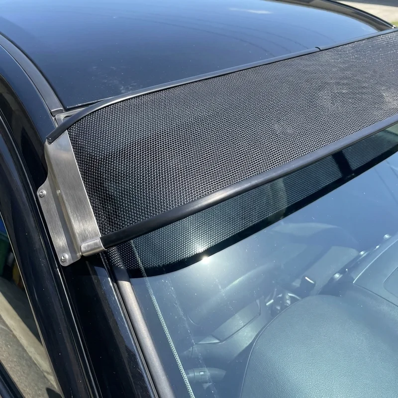 Plymouth Fury II Mesh Windscreen Sunvisor (1965 - 1974) - 1