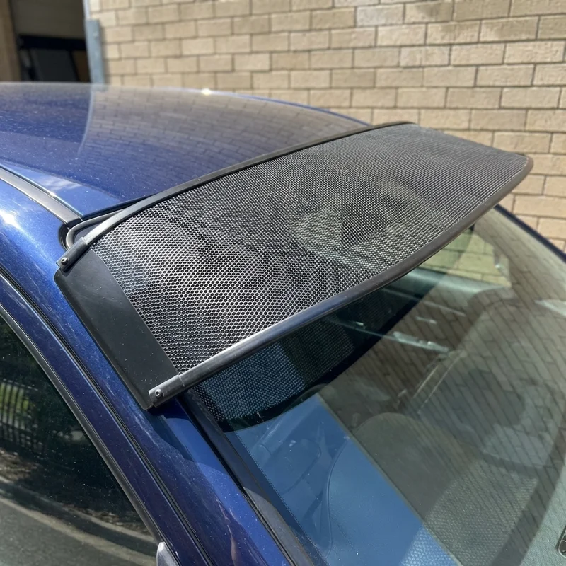 Plymouth Grand Voyager Mesh Windscreen Sunvisor (1987 - 2000) - 1