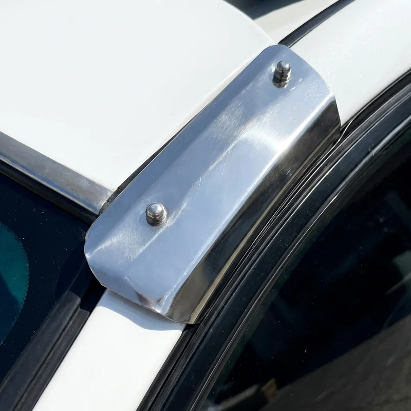 Pontiac G3 Wave Sunvisor Mounting Bracket Kit (2009 - 2009) - 1