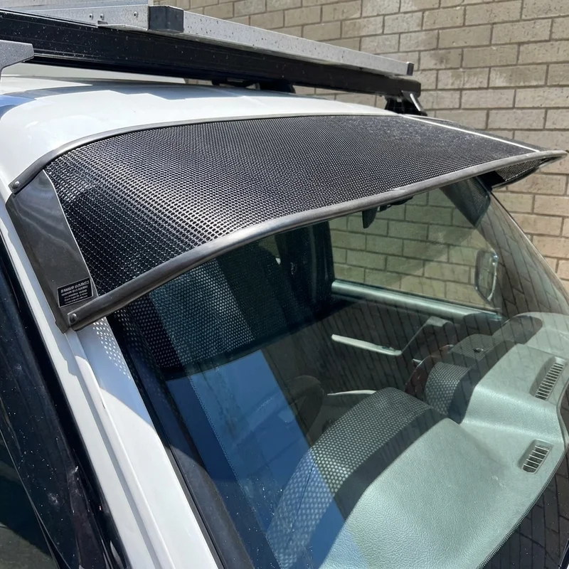 Pontiac Torrent Mesh Windscreen Sunvisor (2006 - 2009) - 1