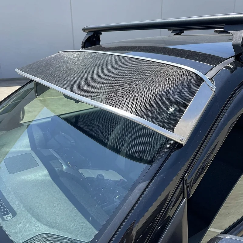 Pontiac Vibe Mesh Windscreen Sunvisor (2003 - 2010) - 1