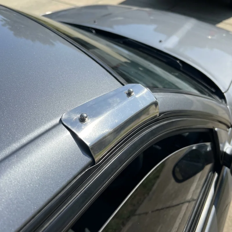 Renault Encore Sunvisor Mounting Bracket Kit (1984 - 1986) - 1