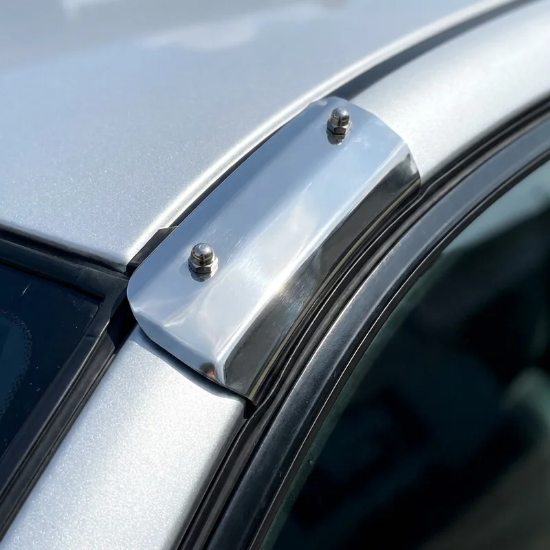 Renault Koleos Sunvisor Mounting Bracket Kit (2009 - 2021) - 1