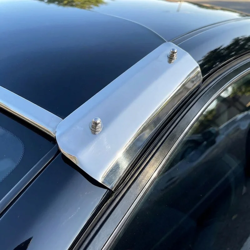 Roadtrek Chase skydelio tvirtinimo kronšteinų rinkinys (2021 - 2022) - 1