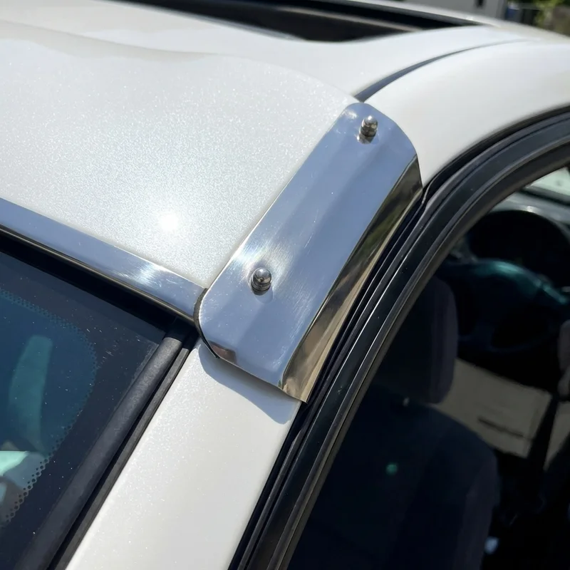 Saab 9000 Sunvisor Mounting Bracket Kit (1986 - 1998) - 1