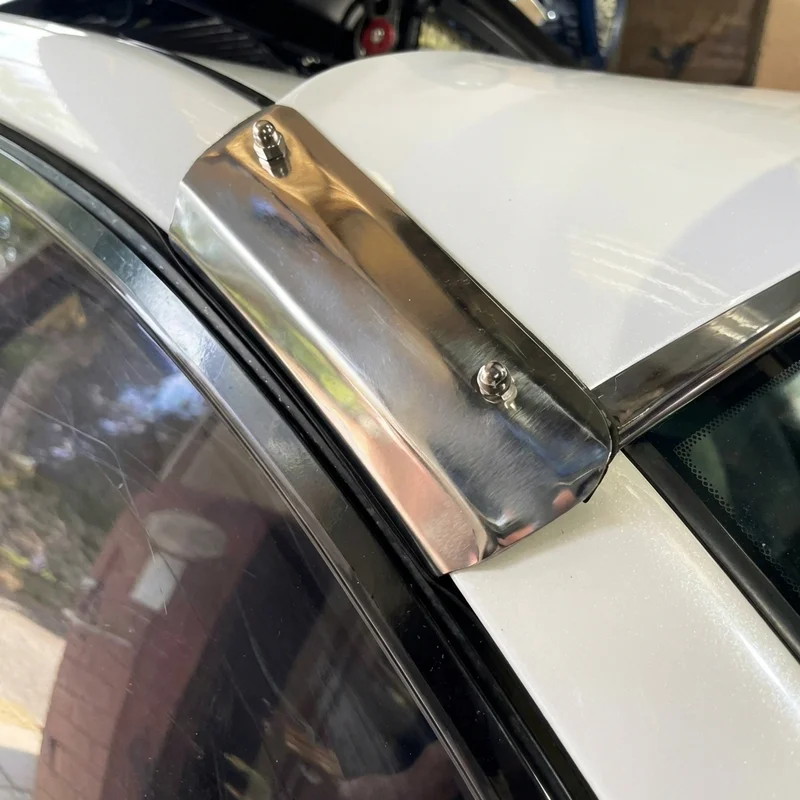 Saturn Ion Sunvisor Mounting Bracket Kit (2003 - 2007) - 1