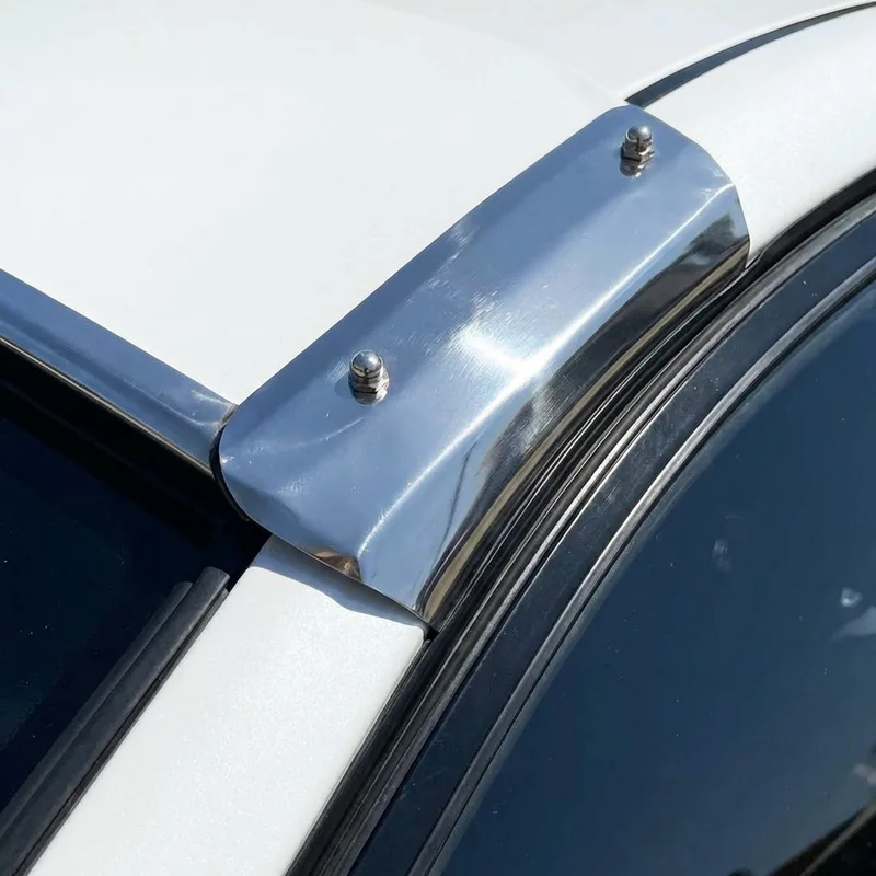 Saturn LW200 Sunvisor Mounting Bracket Kit (2001 - 2003) - 1