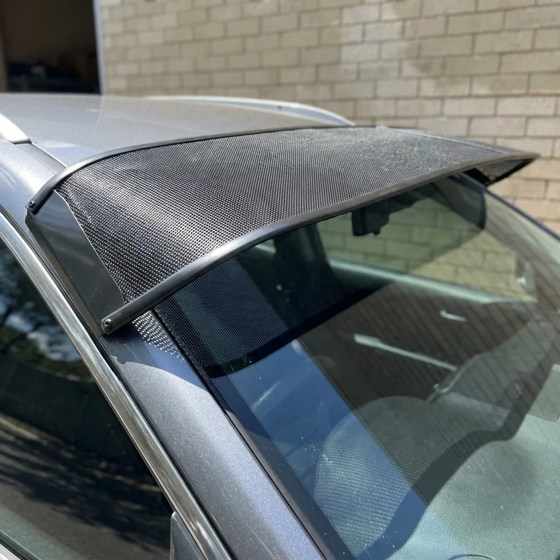 Saturn Relay Mesh Windscreen Sunvisor (2005 - 2007) - 1