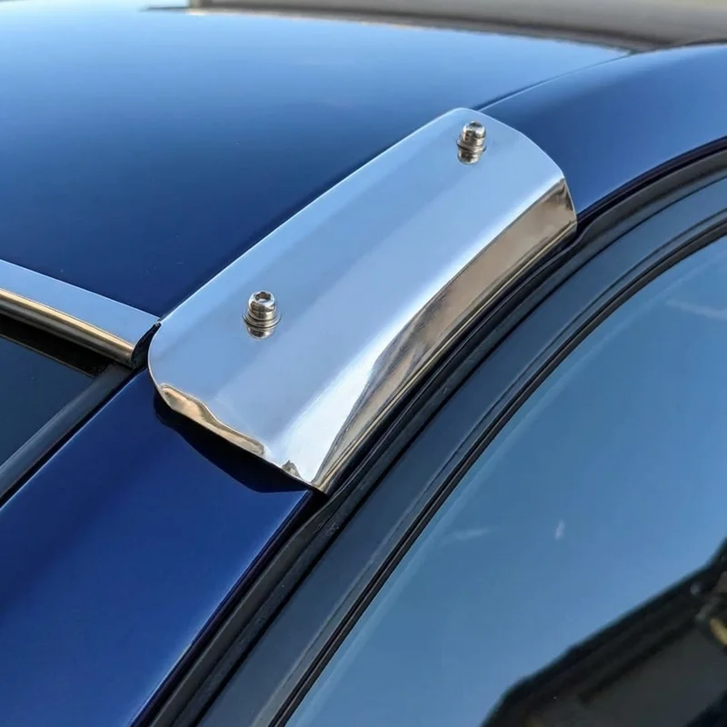 SsangYong Rexton Sunvisor Mounting Bracket Kit (2005 - 2005) - 1