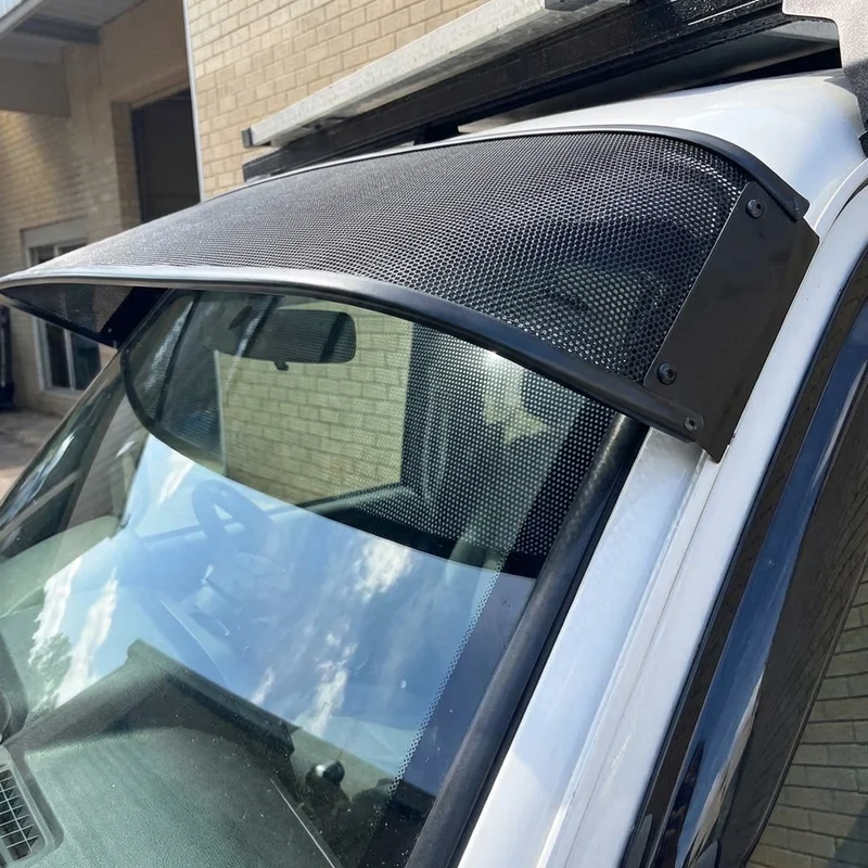 Suzuki Esteem võrk-päikesevisiir tuuleklaasile (1995 - 2002) - 1