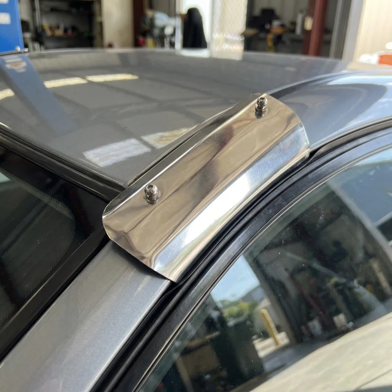 Zestaw uchwytów montażowych do osłony Suzuki Forenza (2004 - 2008) - 1