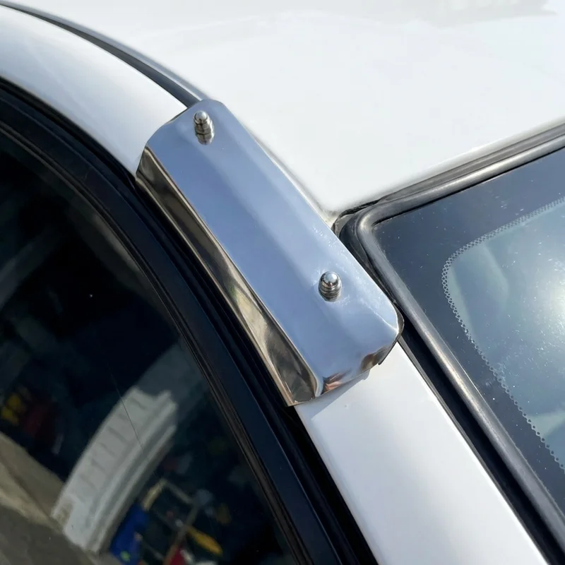 Suzuki Forsa Sunvisor Mounting Bracket Kit (1985 - 1988) - 1