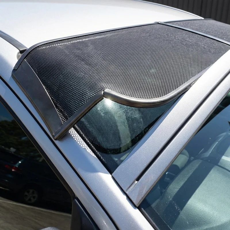 Suzuki Kizashi Mesh Windscreen Sunvisor (2010 - 2016) - 1