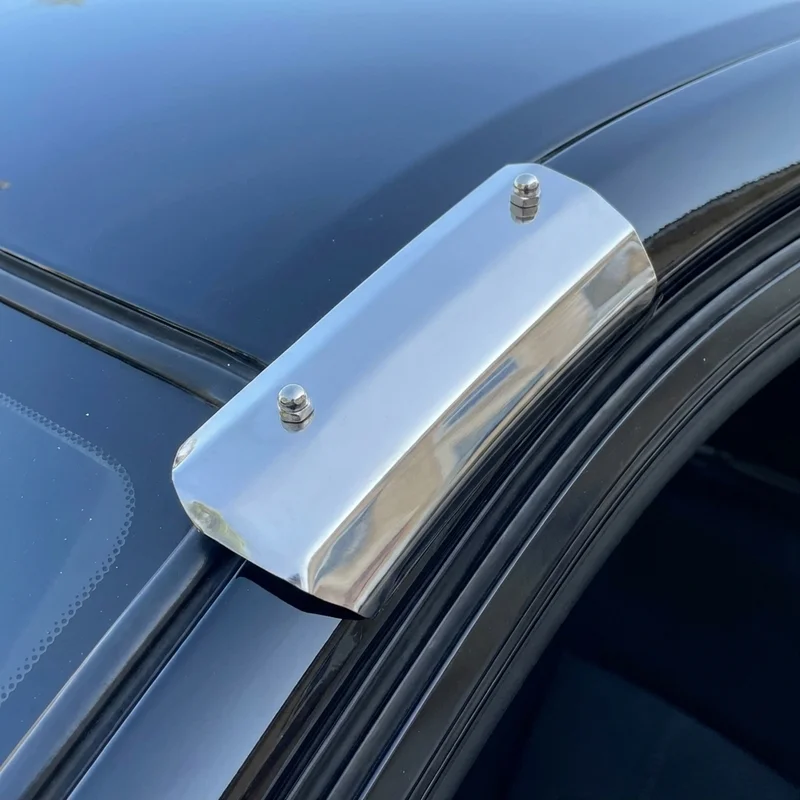 Zestaw uchwytów montażowych do osłony Suzuki LJ81 (1981 - 1981) - 1