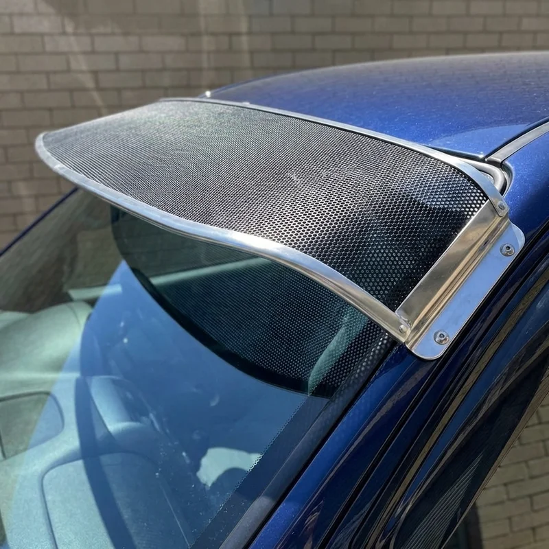 Suzuki Verona Mesh Windscreen Sunvisor (2004 - 2006) - 1