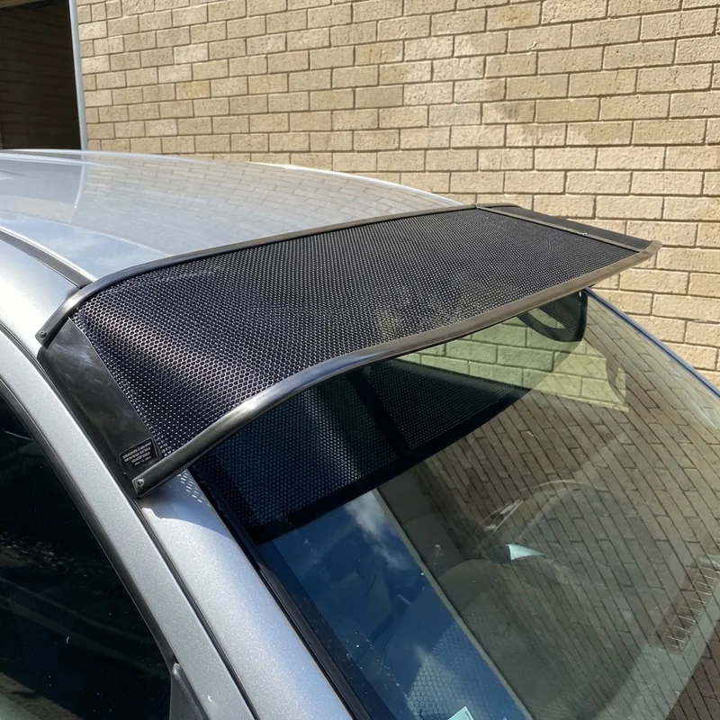 Toyota Hi Lux Mesh Windscreen Sunvisor (1970 - 1974) - 1