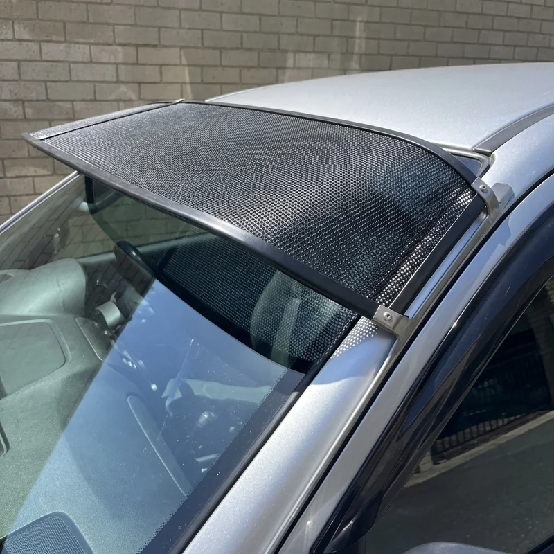 Toyota Venza Mesh Windscreen Sunvisor (2009 - 2024) - 1