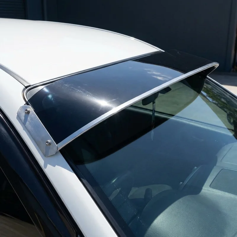 UAZ Hunter pevná akrylátová sluneční clona na čelní sklo (2019 - 2019) - 1