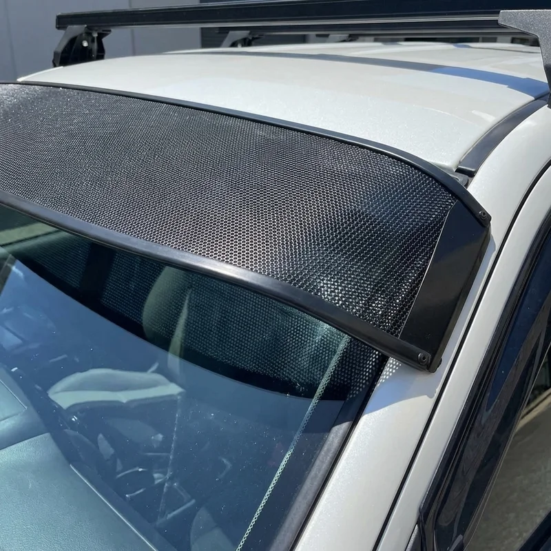 UD 1800HD Mesh Windscreen Sunvisor (2005 - 2010) - 1