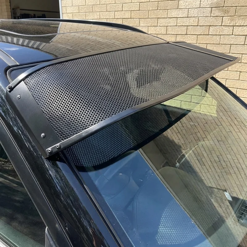 UD 2300 Mesh Windscreen Sunvisor (1989 - 1994) - 1