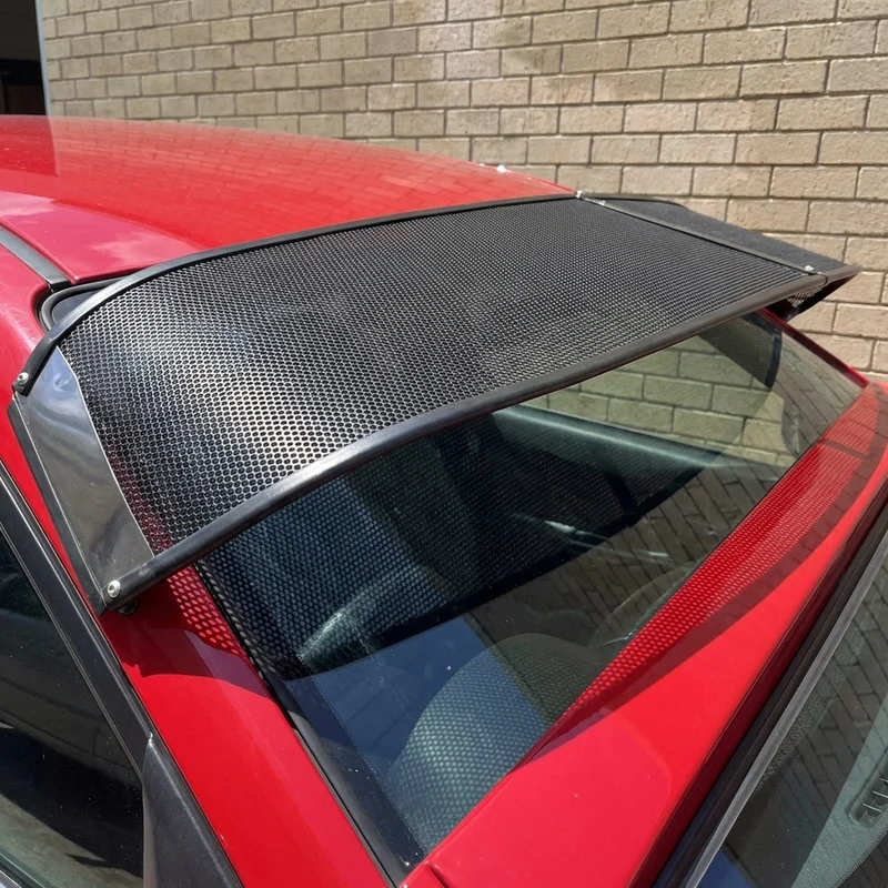 UD 2300DH Mesh Windscreen Sunvisor (2007 - 2013) - 1