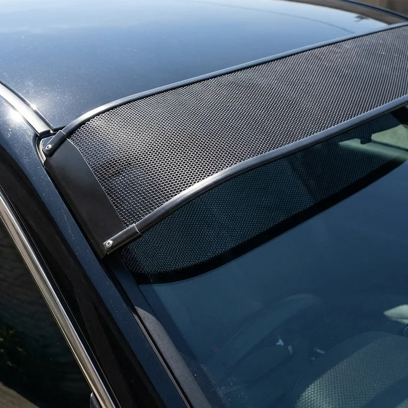 UD 2300LP Mesh Windscreen Sunvisor (2007 - 2013) - 1