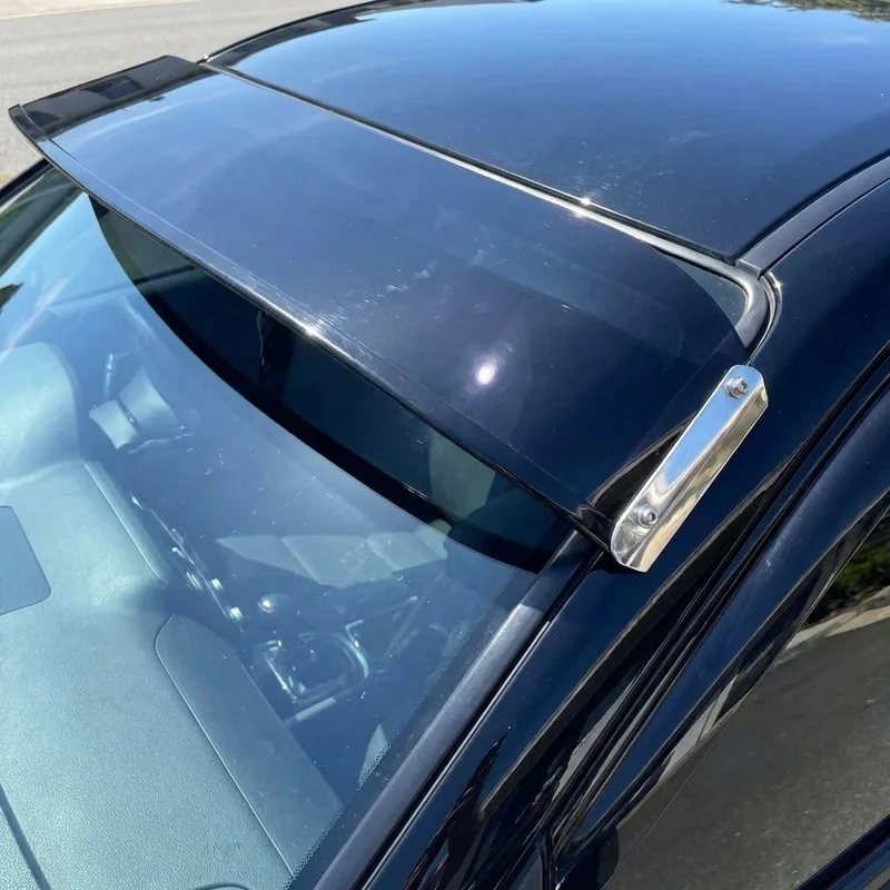 UD 550T Solid Acrylic Windscreen Sunvisor (1989 - 1991) - 1