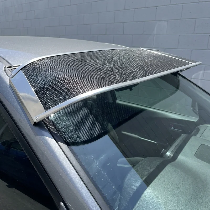 Volkswagen 411 Mesh Windscreen Sunvisor (1971 - 1973) - 1