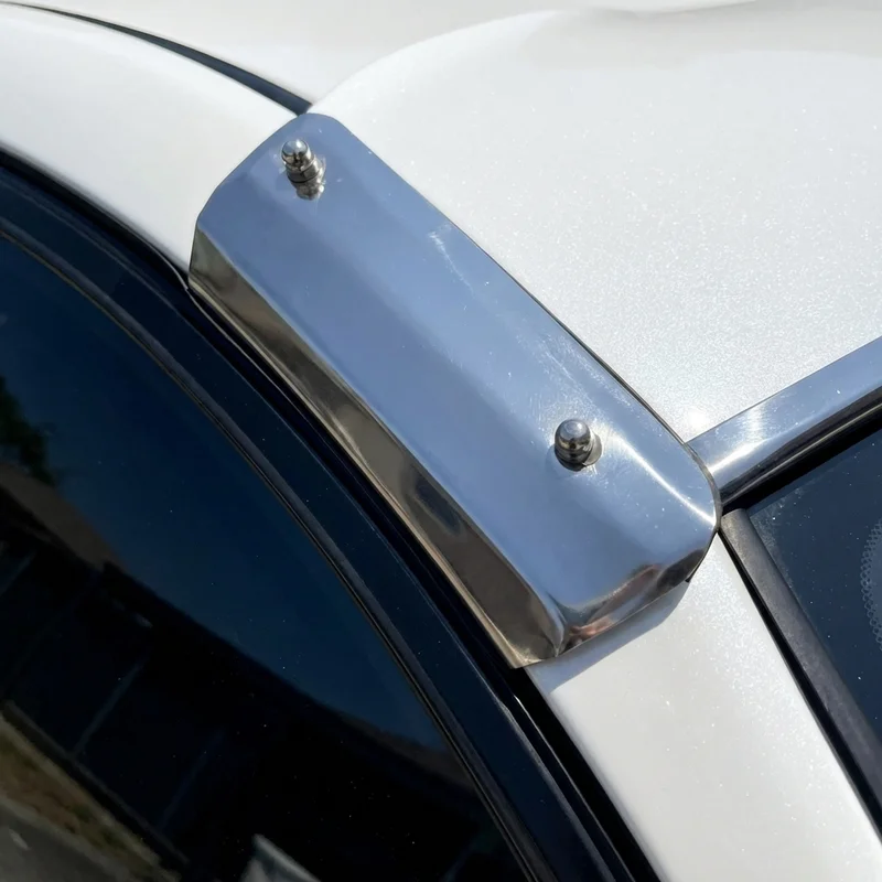 Volkswagen CrossFox Sunvisor Mounting Bracket Kit (2007 - 2017) - 1