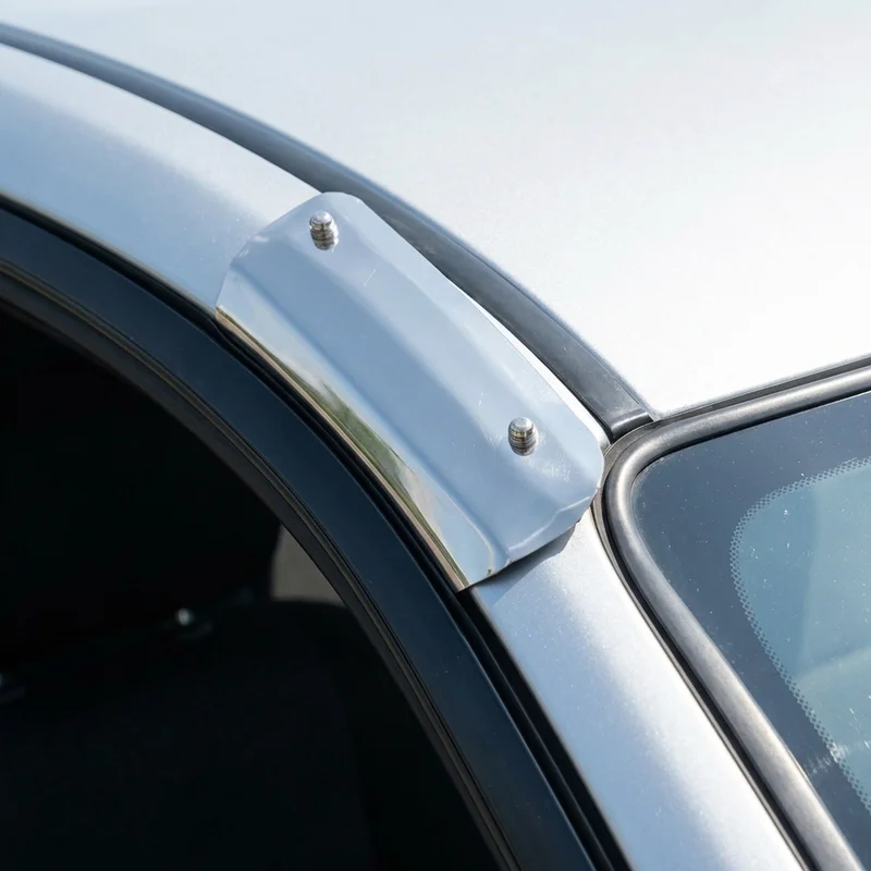 Volkswagen Golf City Sunvisor Mounting Bracket Kit (2007 - 2010) - 1