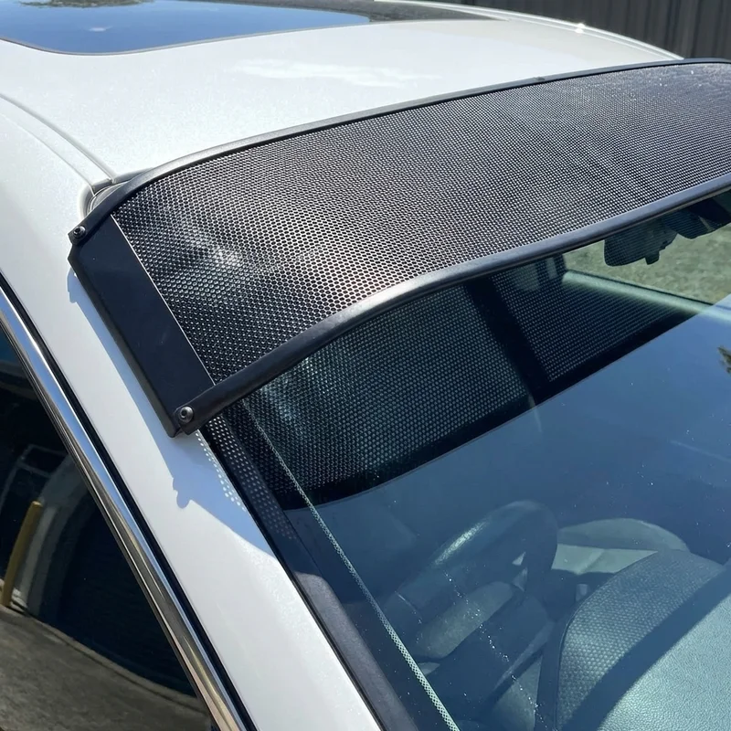 Volkswagen Golf SportWagen Mesh Windscreen Sunvisor (2010 - 2019) - 1