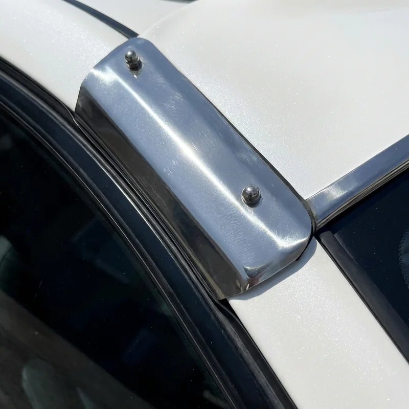 Volkswagen Jetta City Sunvisor Mounting Bracket Kit (2007 - 2009) - 1