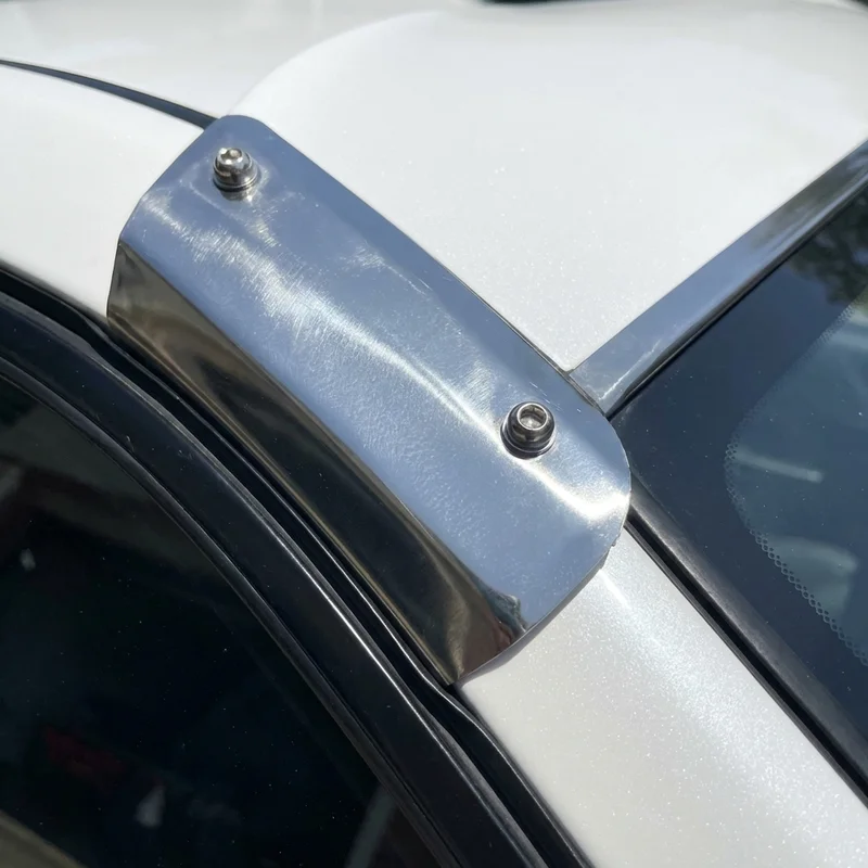 Volkswagen Super Beetle Sunvisor Mounting Bracket Kit (1971 - 1980) - 1