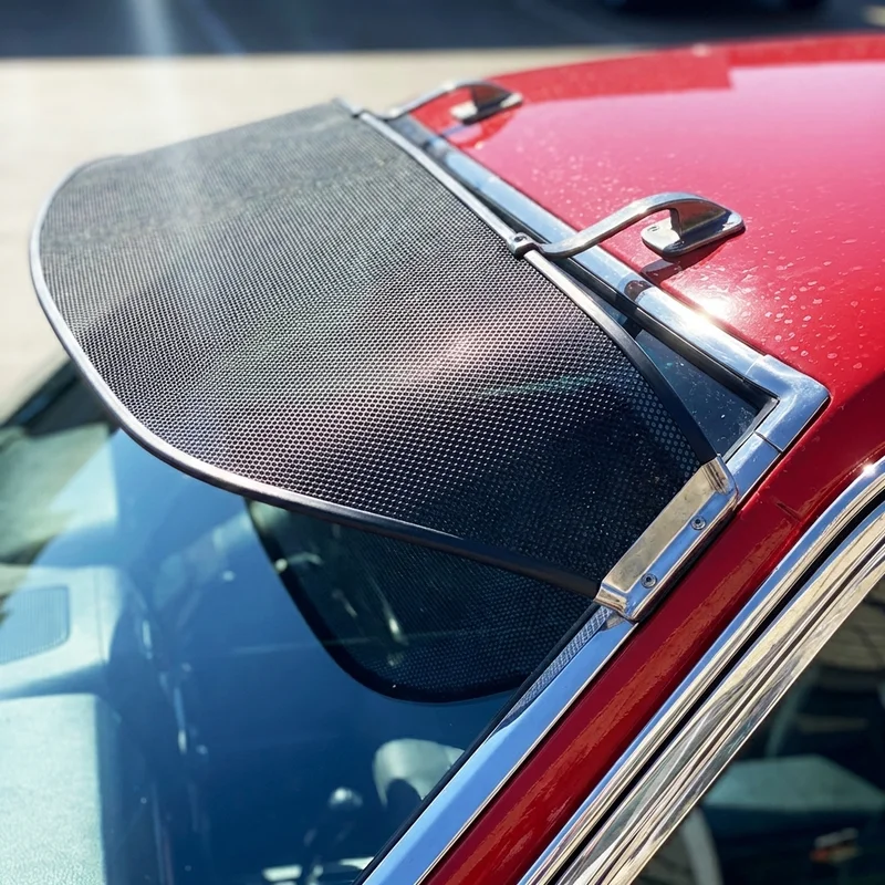 Volkswagen Super Beetle Mesh Windscreen Sunvisor (1971 - 1980) - 1