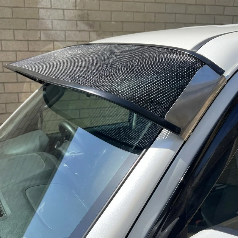 Volkswagen Tiguan Limited Mesh Windscreen Sunvisor (2017 - 2018) - 1