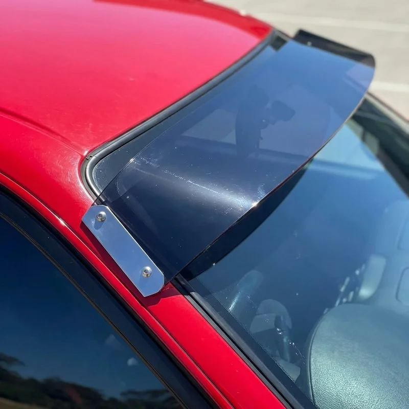 Volvo 142 Solid Acrylic Windscreen Sunvisor (1967 - 1974) - 1