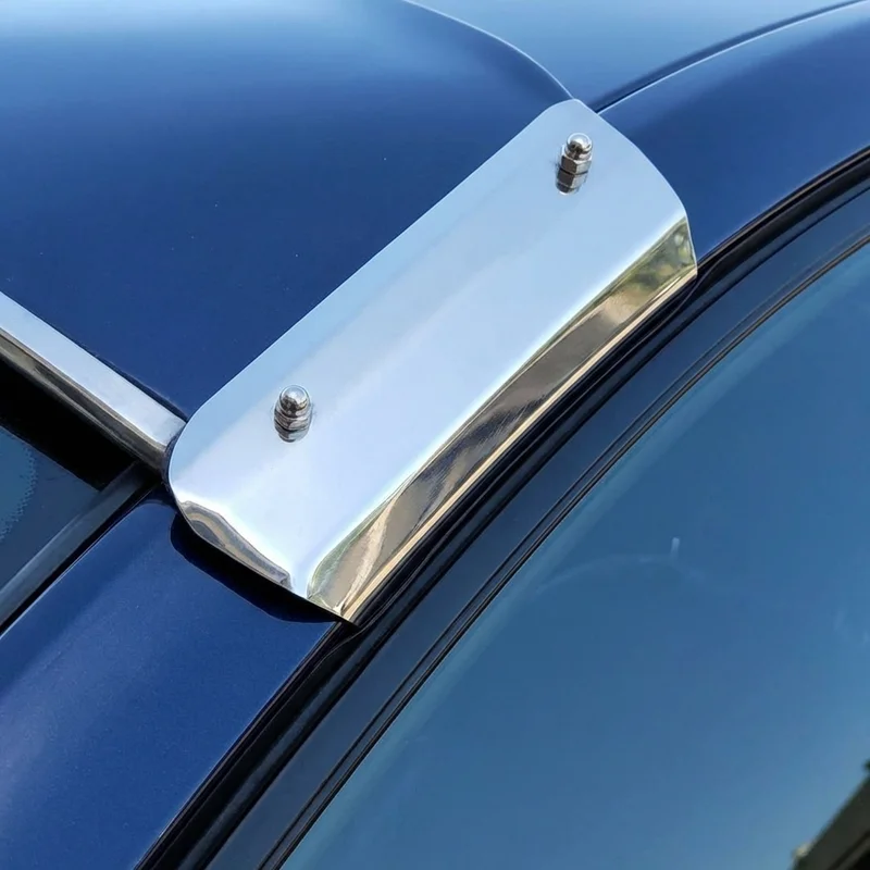 Volvo S70 Sunvisor Mounting Bracket Kit (1998 - 2000) - 1