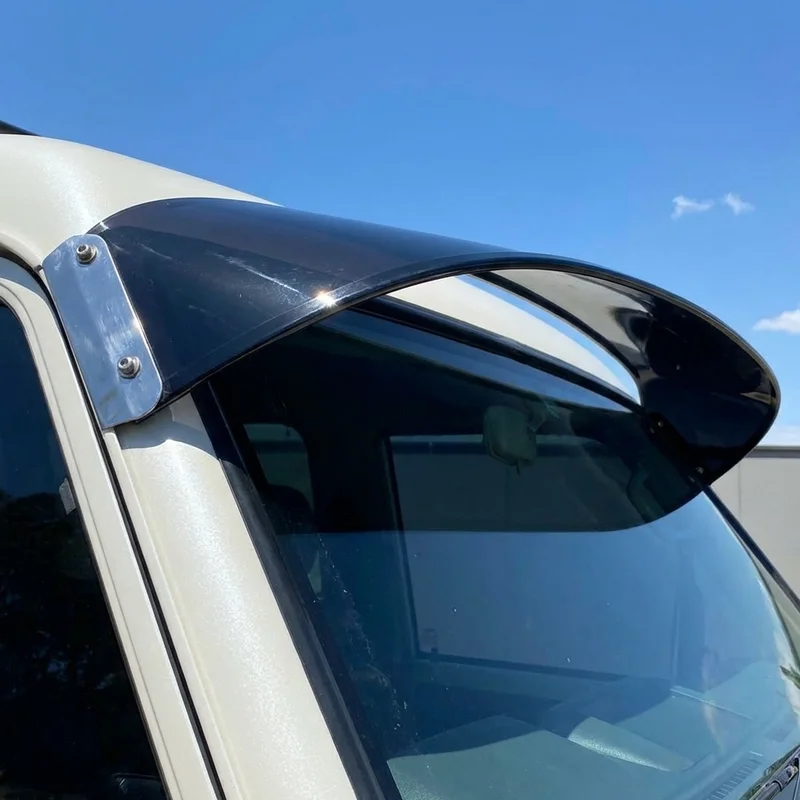 Visera Acrílica Sólida para Parabrisas Volvo VAH 300 (2019 - 2020) - 1