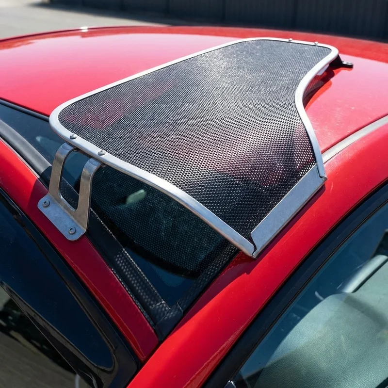 Volvo VN Mesh Windscreen Sunvisor (1998 - 2004) - 1