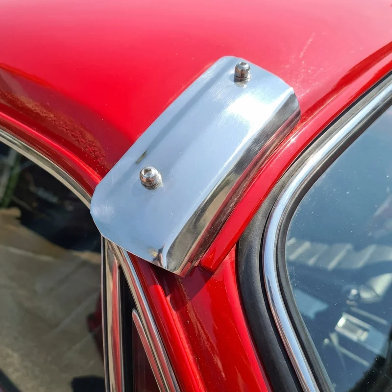 Volvo VNL 300 aurinkosuojan kiinnikesarja (2016 - 2020) - 1