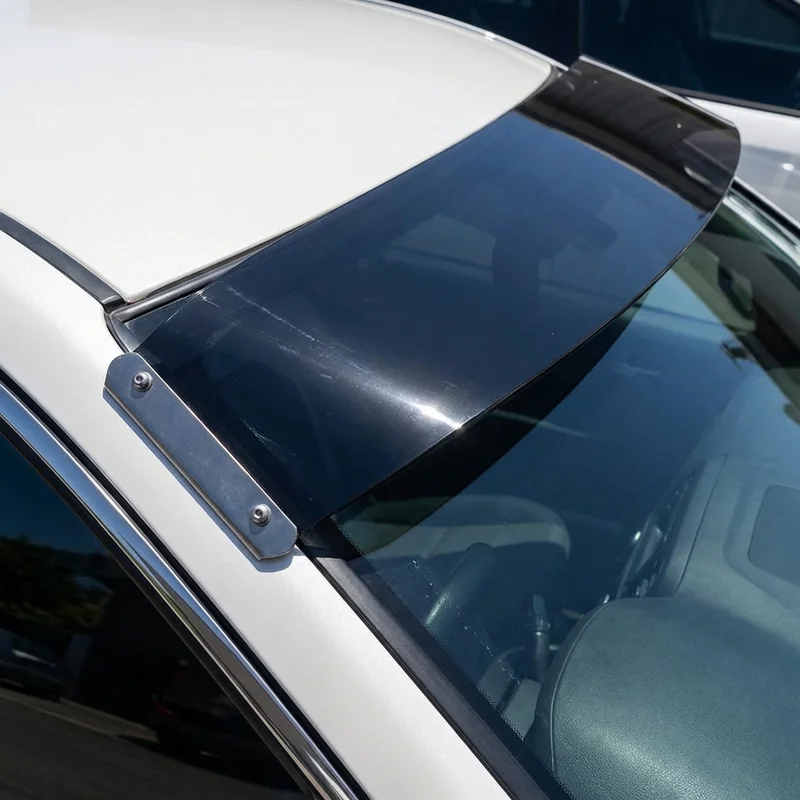 Volvo VNL 400 Solid Acrylic Windscreen Sunvisor (2017 - 2020) - 1