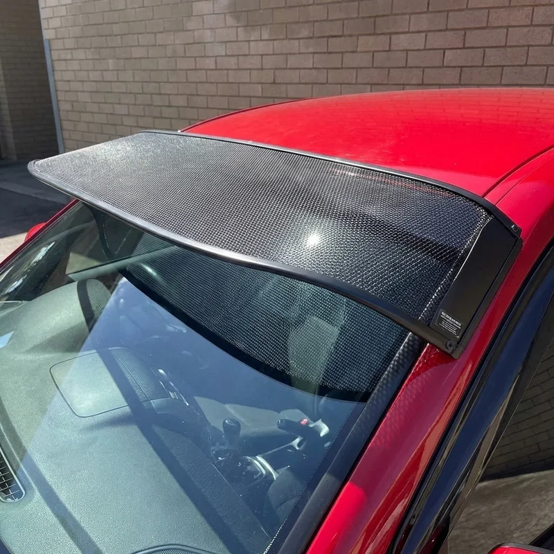 Volvo XC60 Mesh Windscreen Sunvisor (2010 - 2025) - 1