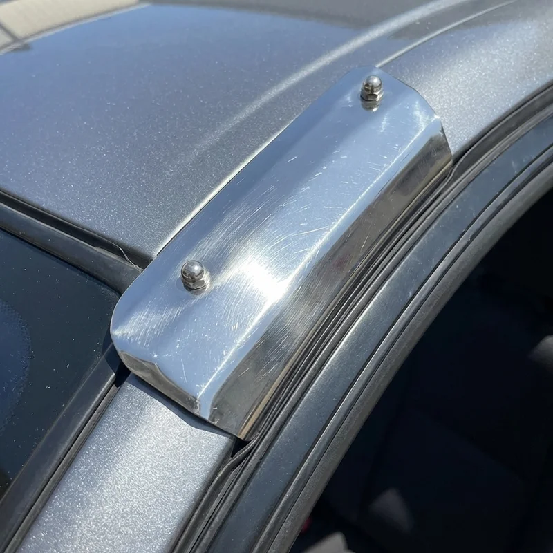 White WIS Sunvisor Mounting Bracket Kit (1984 - 1988) - 1