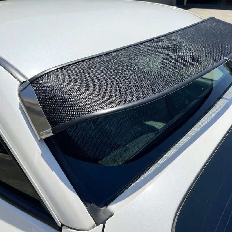 Winnebago Adventurer Mesh Windscreen Sunvisor (2019 - 2022) - 1