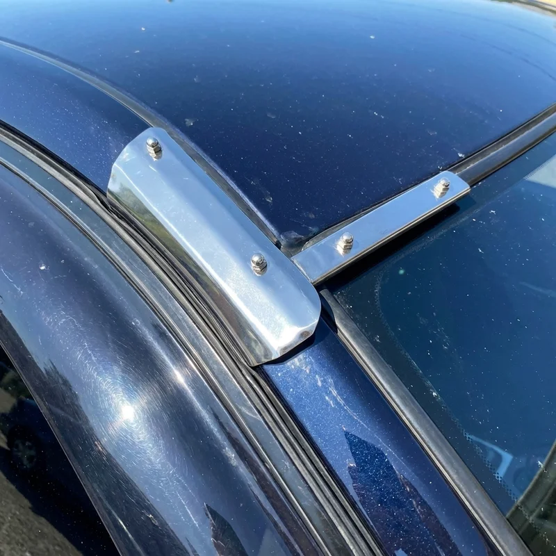 Winnebago Boldt Sunvisor Mounting Bracket Kit (2020 - 2022) - 1