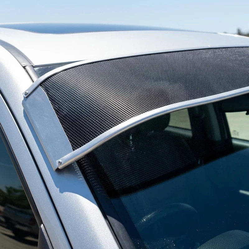 Workhorse P42 мрежест козирек за предно стъкло (1999 - 2002) - 1